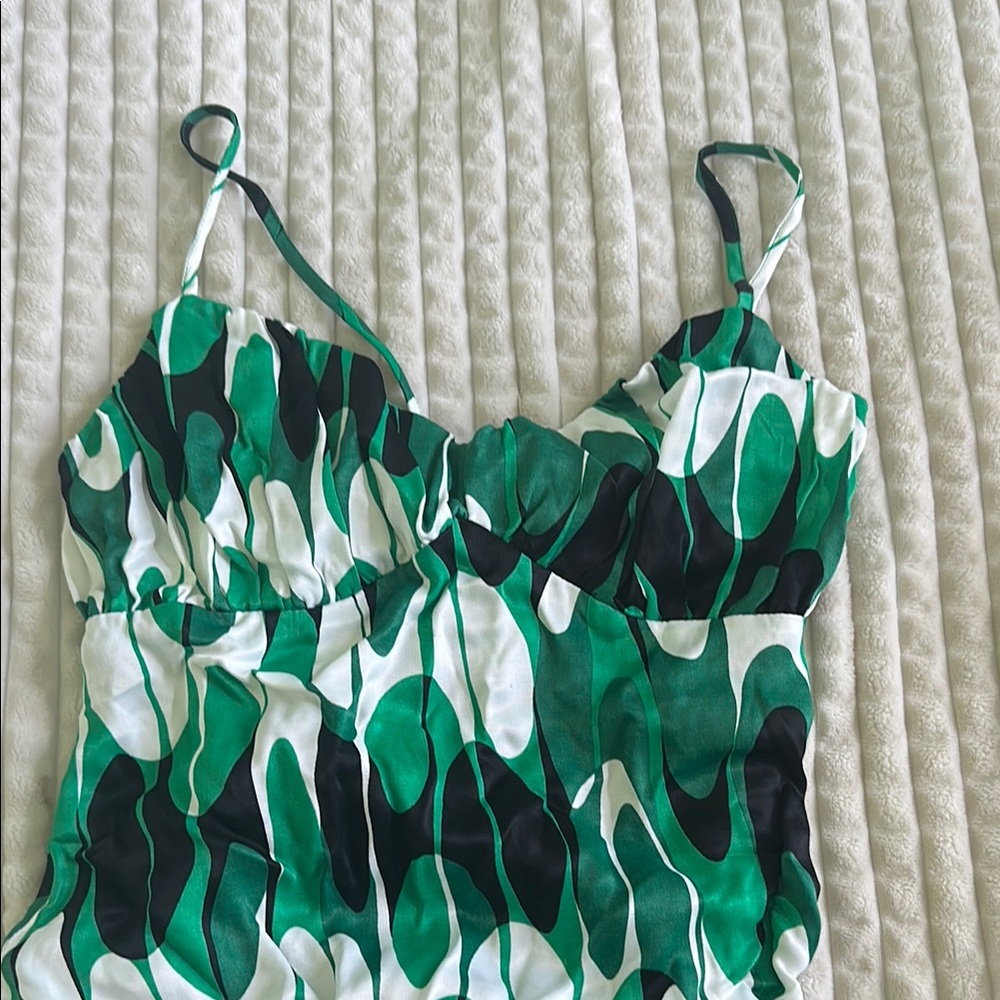 Green and Black Patterned Dress Zara midi